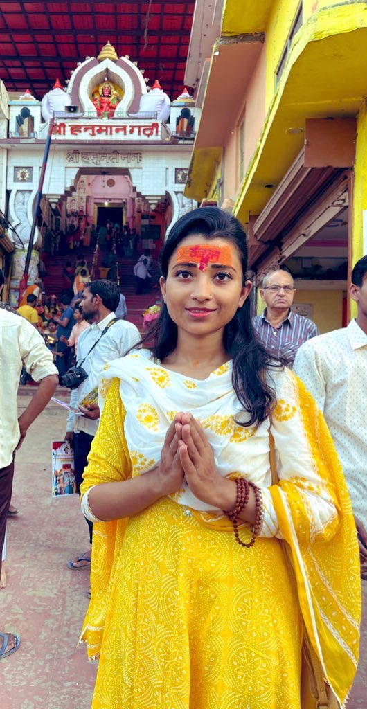 #सद्गुणों_की_खान_हनुमानजी  is
incomparably strong, knowledgeable, best servant, devotee of Ram. They
say Ram Kaaj Bin Kahan
Vishrama,Congratulations to everyone on the birthday of Hanuman ji today.