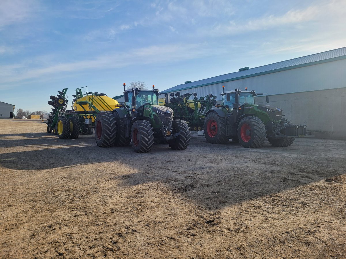 We're HIRING!! Greenleaf Farming is a growing company looking to add a full-time employee to our team. Cash crop and custom farming, duties would include operating and general maintenance of a wide variety of equipment. Call or text 519 580 0674 TIA #ontag