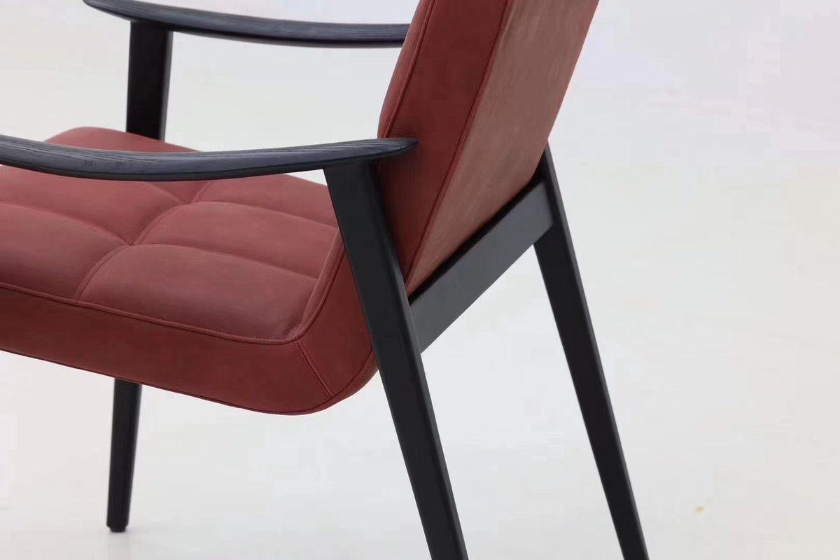 DeyateLin's tweet photo. The charm of this chair stems from its simplicity and the sense of intimacy it creates
#singlechair #lounge #loungechair #relax #workspace #office #wholesale #chair #homeoffice #coworking #officedesign #chairdesign #team #furniture #interiordesign #officechair #officefurniture https://t.co/vxRKT7aPPi