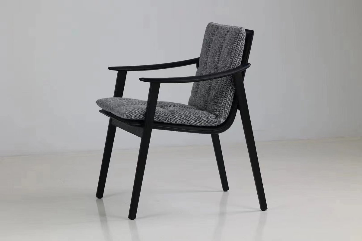 DeyateLin's tweet photo. The charm of this chair stems from its simplicity and the sense of intimacy it creates
#singlechair #lounge #loungechair #relax #workspace #office #wholesale #chair #homeoffice #coworking #officedesign #chairdesign #team #furniture #interiordesign #officechair #officefurniture https://t.co/vxRKT7aPPi