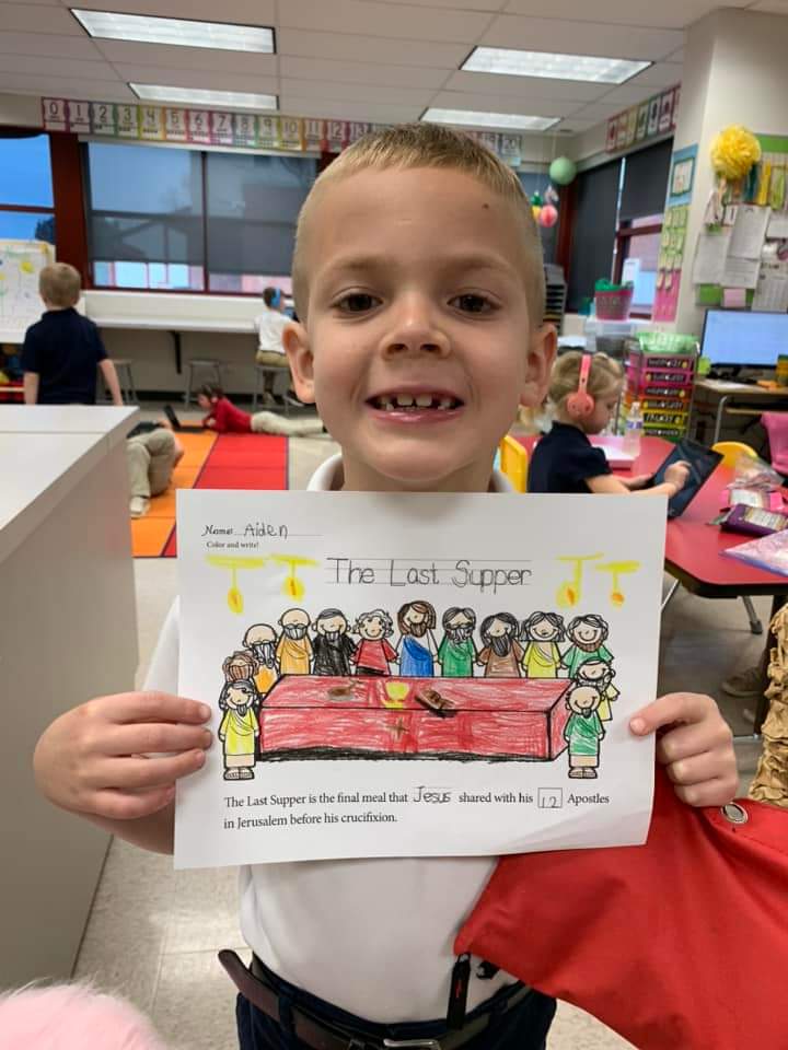 Kindergarten had a special guest reader today, Father Ed!  He read the story The Very First Last Supper, then we ended our morning with a special snack. 🍇🥖🍷✝️