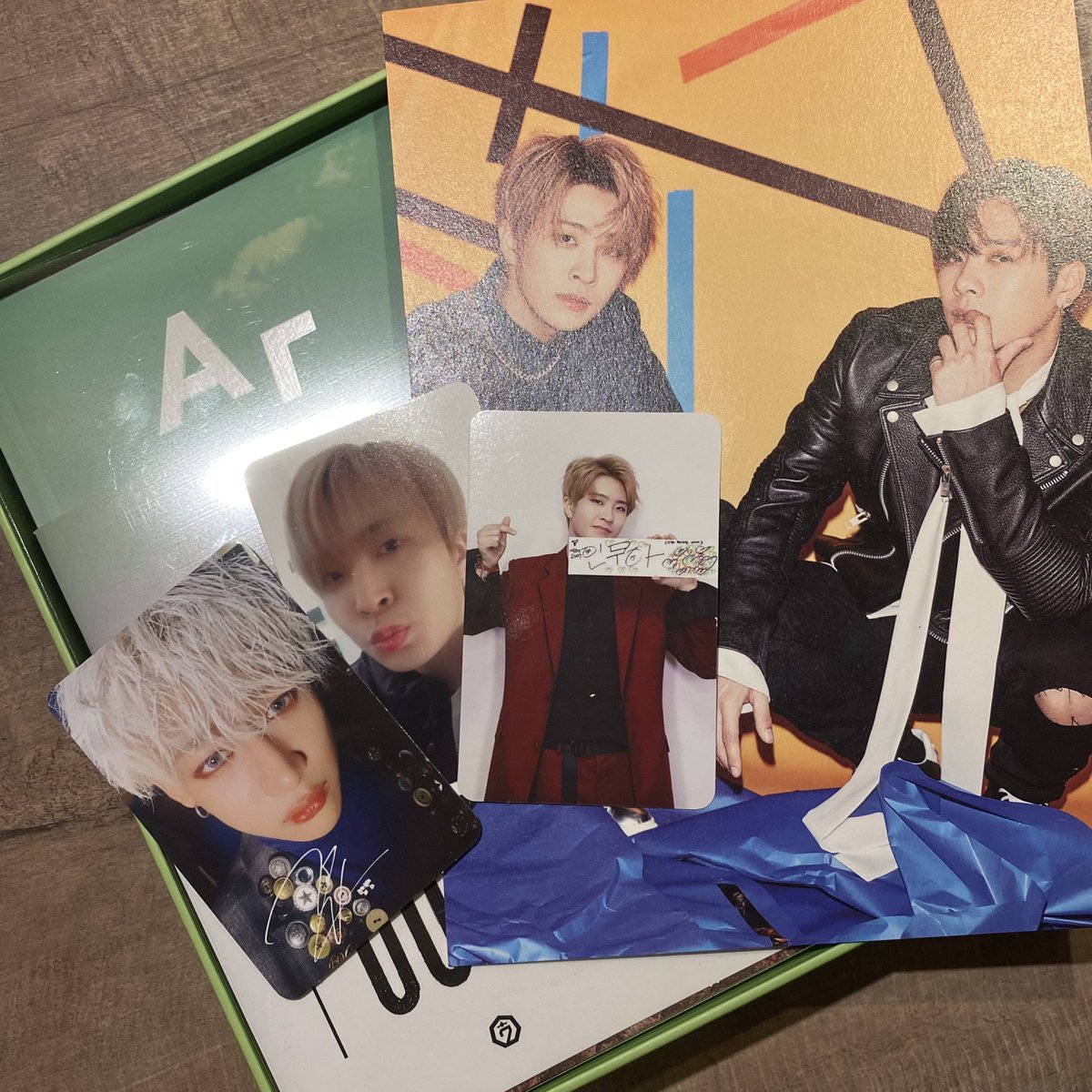 bexrryoon's tweet photo. ˖ ࣪⊹ ･★☆★

อัลบั้มละ 200
เหมาสามบั้ม 500
ค่าส่ง 50 ค่า
ลดราคาได้อีกนะคะ อยากปล่อยของค่ะT_T
#ตลาดนัดอากาเช่ #ตลาดนัดอากาเซ #ตลาดนัดgot7 #GOT7 https://t.co/qoTPrgCvAY