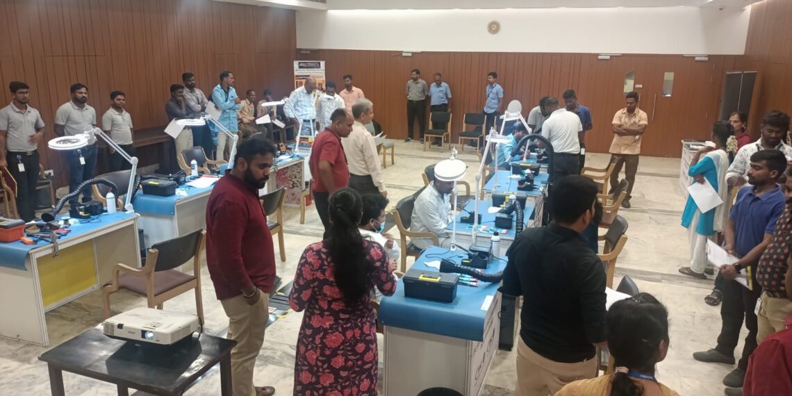 Electronics Sector’s Much Awaited IPC India Skill Challenge Semi-Final South Zone Concludes at Chennai

Read the full news here @ electronicsclap.com/business/elect… 

#ElectronicsClap #Electronics #latestnews #NewsUpdate #NewsUpdate #ElectronicsNews #News #NewsAlert #newsfeed