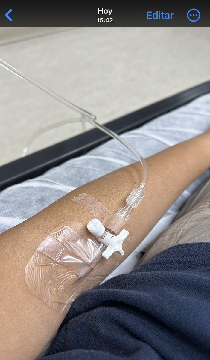 carocatalinalu's tweet photo. @jO___cE @Egon_23 Muy molesta ya que estos  gases tóxicos afectan directamente a las personas con alergias respiratorias , provocando crisis alérgicas y la mutual de seguridad no reconoce este diagnóstico como laboral, siendo que ocurrió en el trabajo  por los gases tóxicos en el sector norte 😠 https://t.co/ZzisgdWk2h