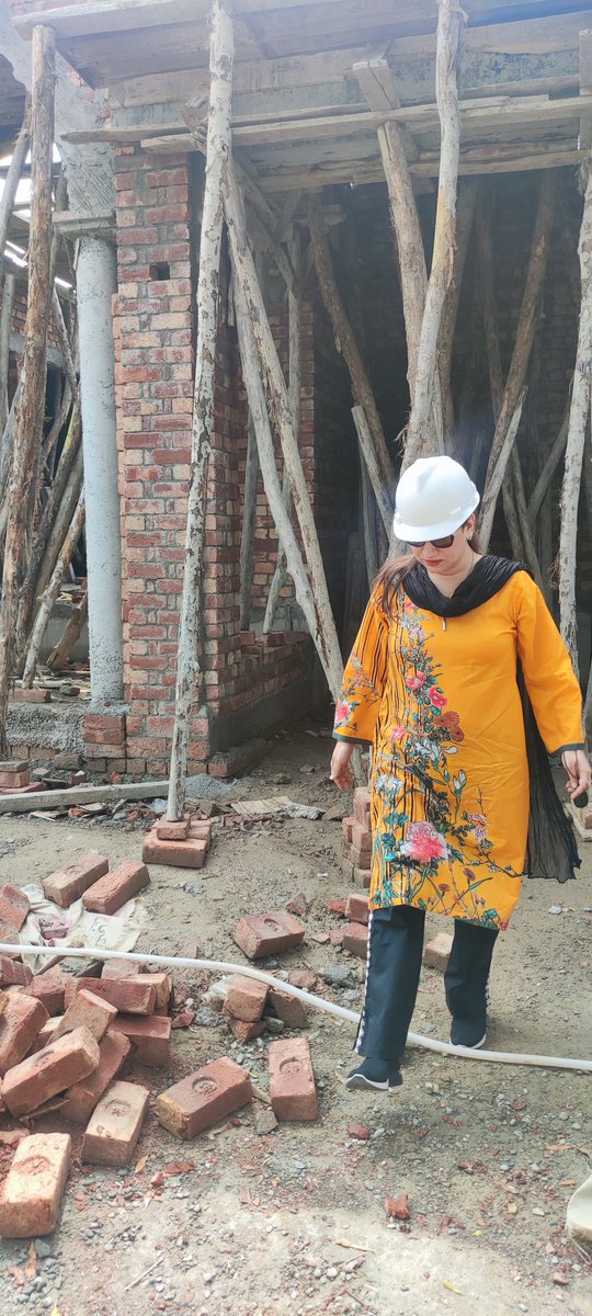 AayshakhanZee's tweet photo. On site visit
Spanish house under construction
Model town K Block lahore
#spanishhouse #spain #spanishhome #architecture #spanisharchitecture #s #a #interiordesign #casa #design #realtor #house #spanish #interior #renovation #homedecor #costablanca #home #realestate #housegoals https://t.co/rw9oUtlRs4
