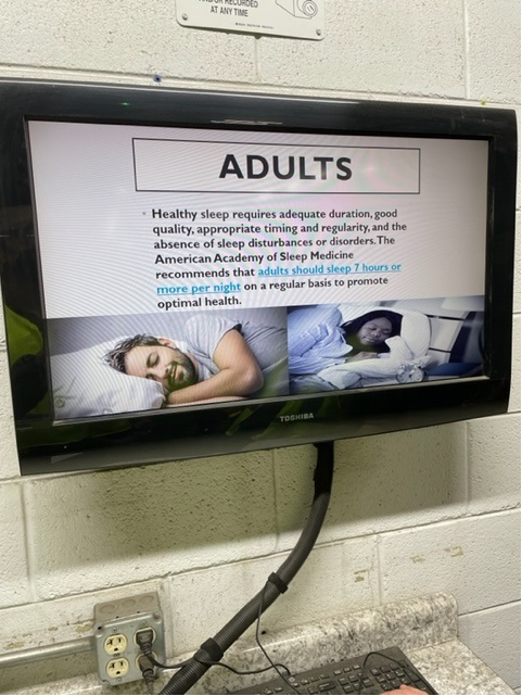 OakCreekFeederCHSP tweet media