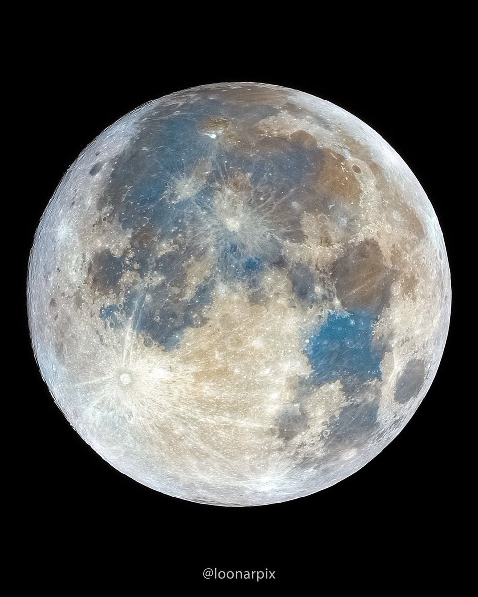 M1ONLOVER's tweet photo. clearest picture of the full pink moon of april https://t.co/oNz8mSWBdv