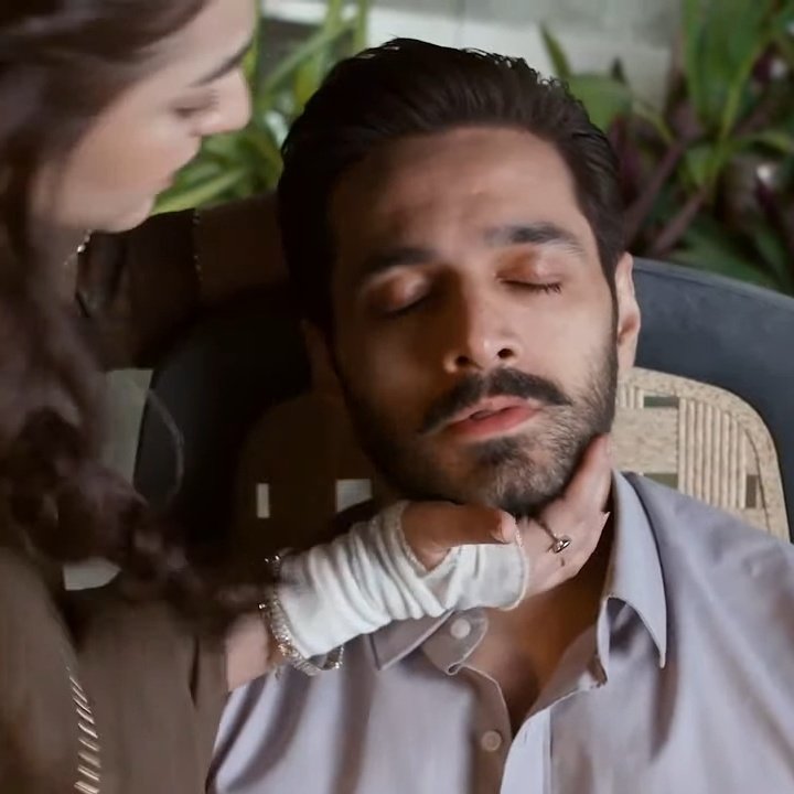 Pri🤎💜🖤🤍💛💚 on Twitter "1000 rupaye kaun leta eyebrow aur upper lip ke liye....Jaa Raha hu mein