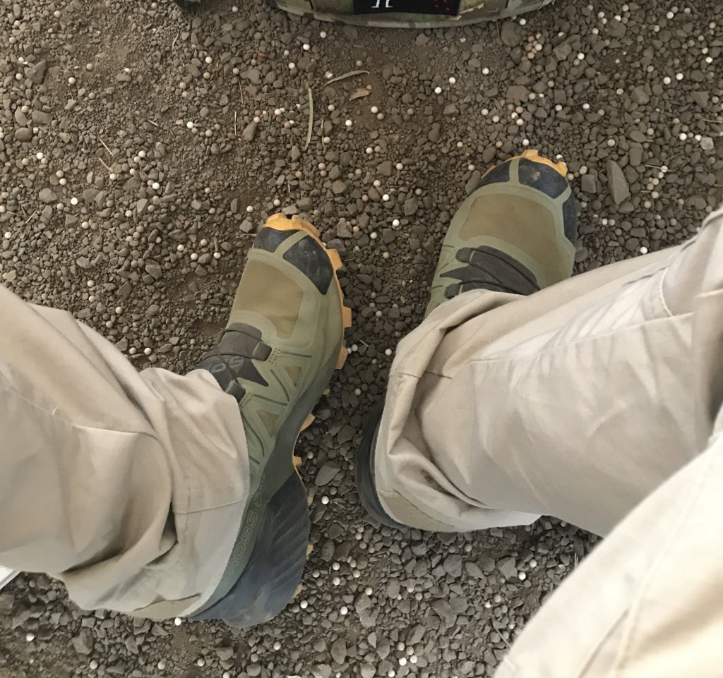 SB_N_LAND's tweet image. 『足元のお話』
靴って何履いてけばいいですか？って問い合わせがチラホラ
NEVERだと #Salomon や #MERREL 等のトレッキングシューズ愛用の方が多いです！
市内だとエブリアさん2階のXEBIOさんで取り扱いがあり、同店内のはXtyleさんでは #ESS 等の取り扱いもあるので是非お立ち寄りください！