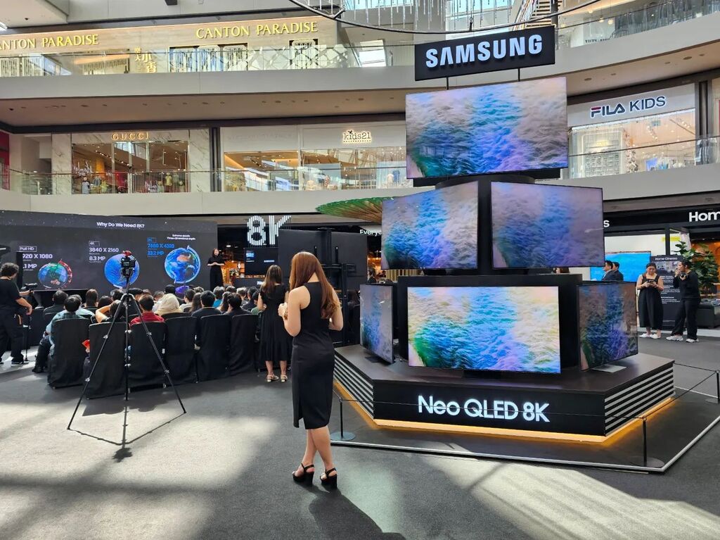 tech4tea's tweet image. Samsung unveils 2023 TVs including Neo QLED 8K, OLED, Lifestyle TVs and sound devices at the Digital Light Canvas in Marina Bay Sands.

#tech4tea #t4tSamsng #t4tSamsungTV #t4tTV #t4tPreviews #t4tNewArrivals #t4tAppliances #t4tEvents #t4tShotWithSamsungGa… instagr.am/p/Cqrc-peyTK3/