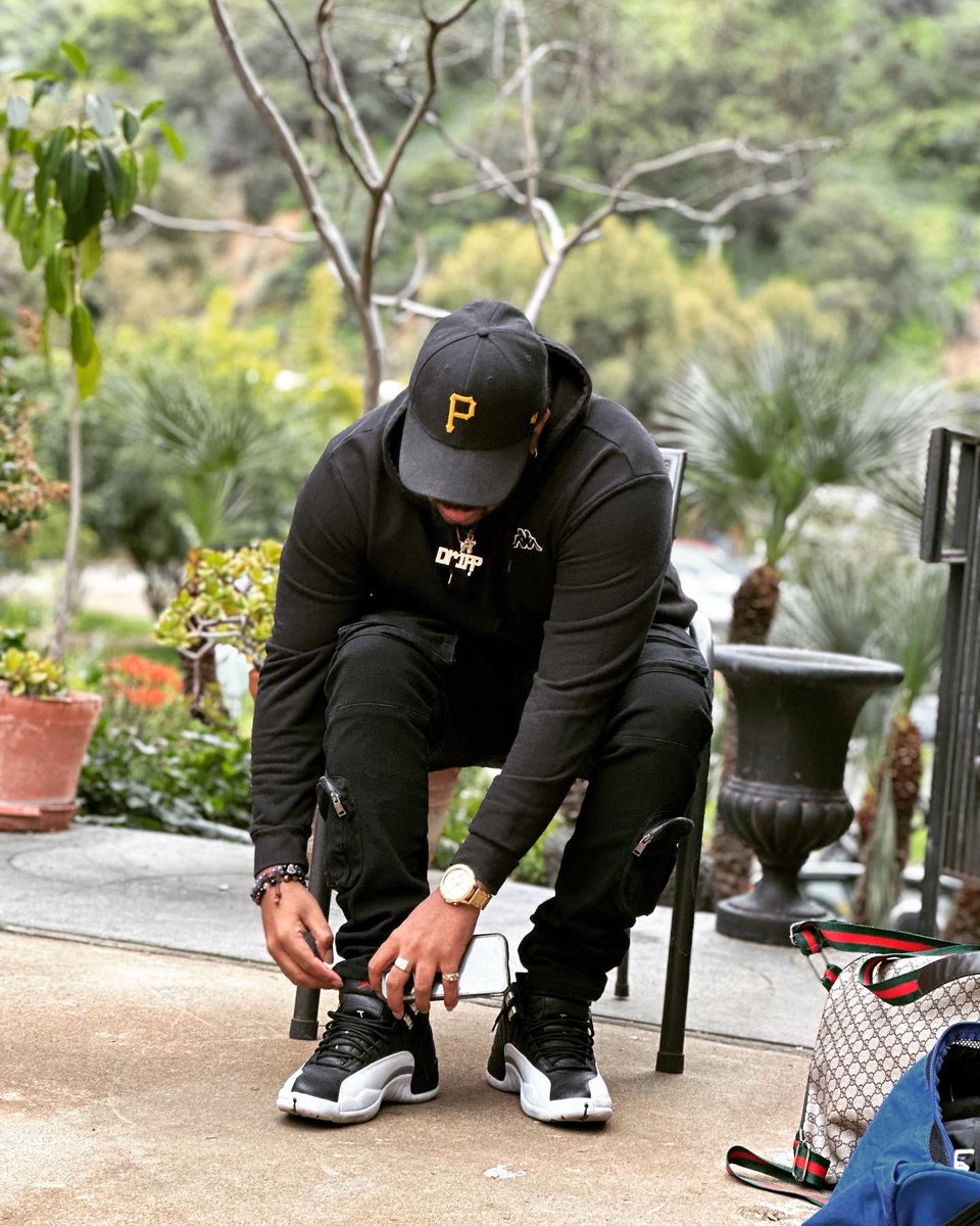 ChillAdonis's tweet photo. Not Perfect, But Always Adonis 🥀♠️ https://t.co/l92b1b0hXX