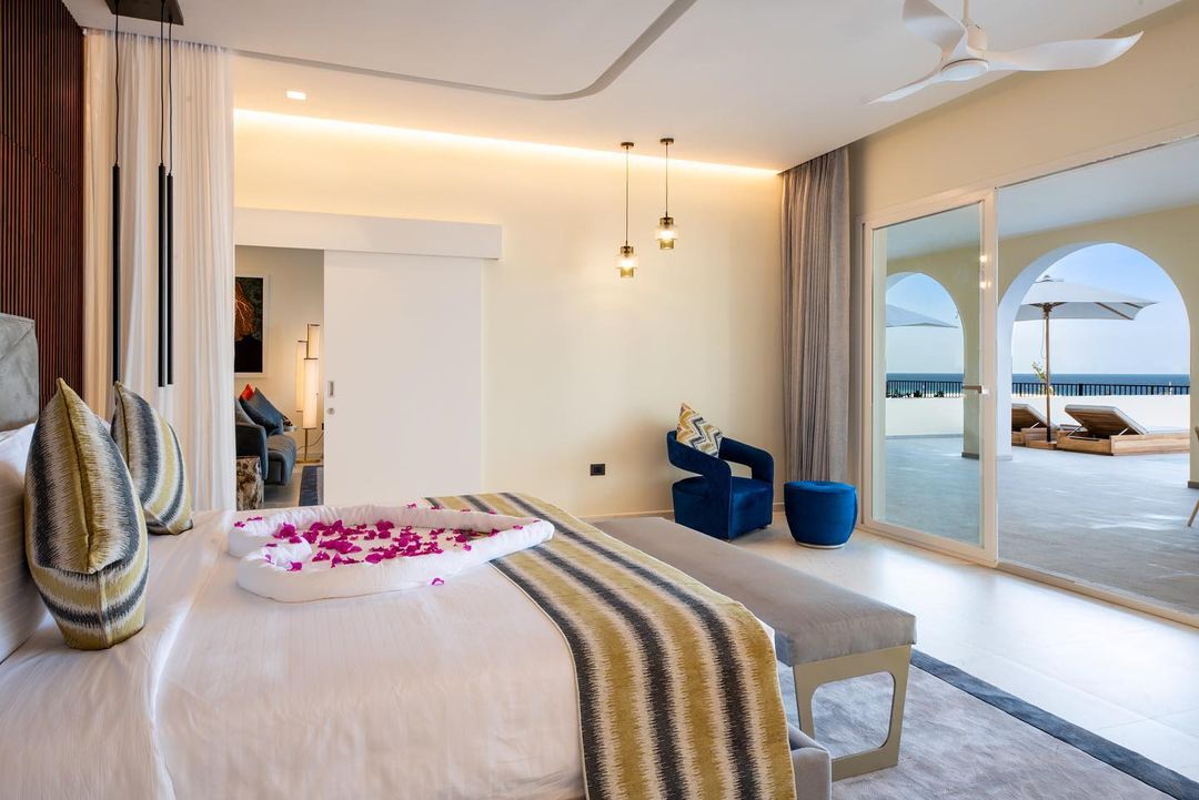 Bountifulsafari's tweet photo. Unwind and discover what Zanzibar has to offer. A place of elegance and comfort, blend, to create a perfect environment for relaxation.🌊🌴🐚✨ 

Call/WhatsApp: 0724592707/0724840482
Email: 𝐢𝐧𝐟𝐨@𝐛𝐨𝐮𝐧𝐭𝐢𝐟𝐮𝐥𝐬𝐚𝐟𝐚𝐫𝐢𝐬.𝐜𝐨𝐦 

#BountifulExperience #KenyaAndBeyond https://t.co/qqsiUiP91i