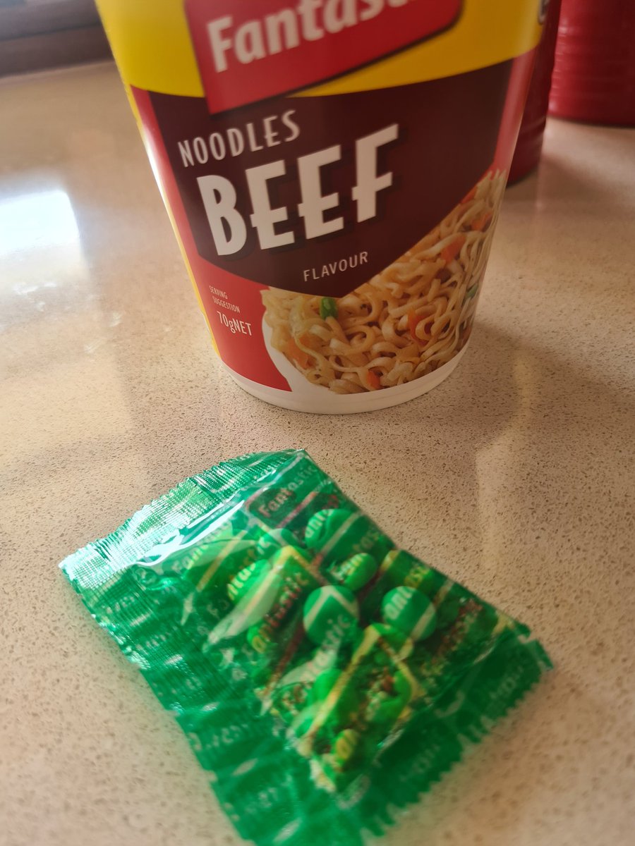 Does everyone in the world throw the vegetables out? Or just me?

#ramenlife