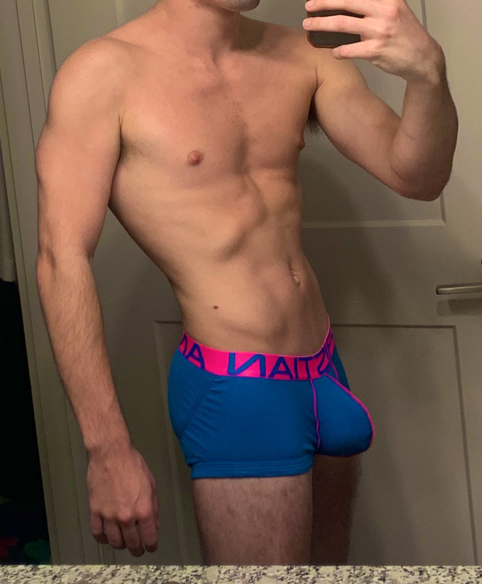 SpunkyTwunky's tweet photo. Been a while since I’ve posted, but got some new undies and wanted to show them off

#twink #twunk #andrewchristian #gay #pride #bulge #abs #underwear https://t.co/T3R6A13SB2