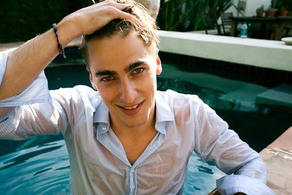 BTRbot (RIP)  🤖 (@btrb0t) on Twitter photo 