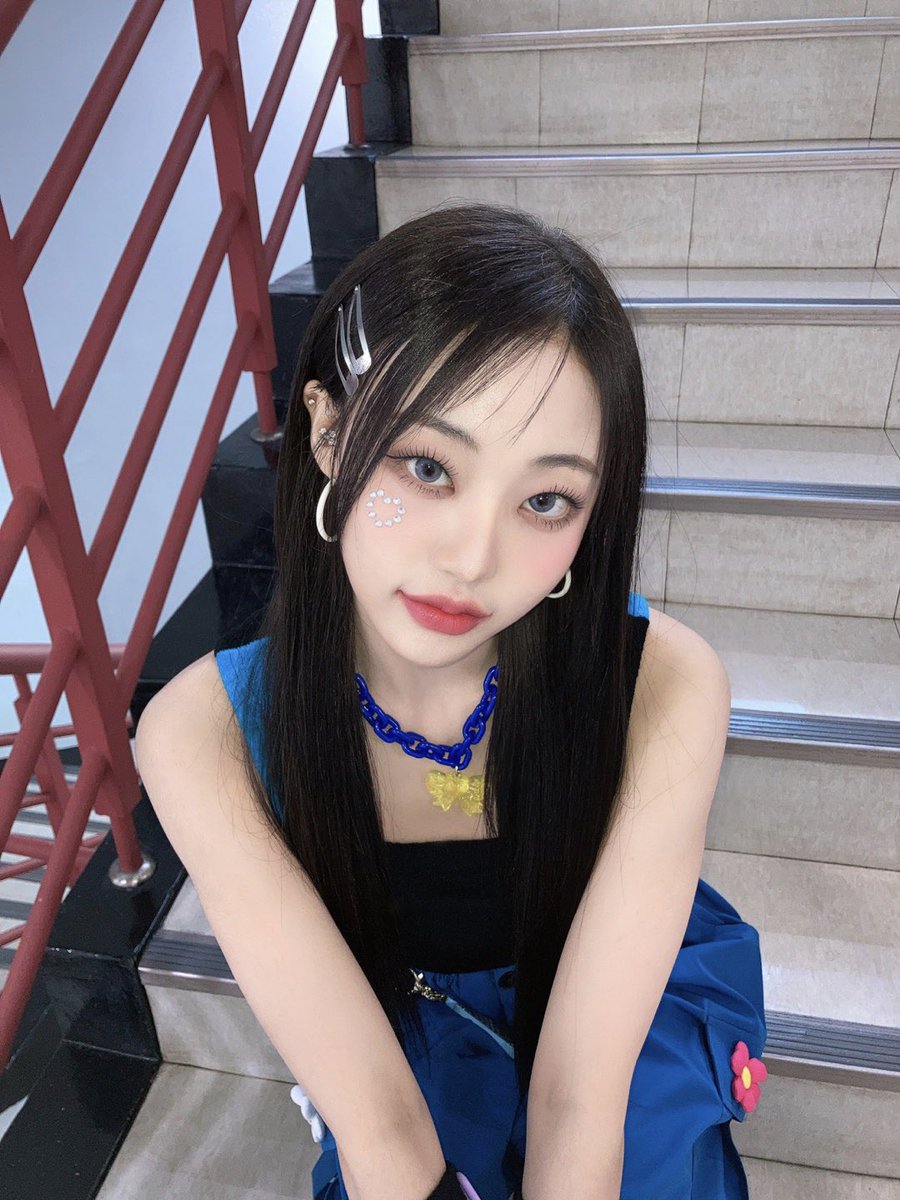 tobeyiq's tweet photo. HeeyOow! ! /ᐠ｡ꞈ｡ᐟ\

let me introduce myself...
my name is Shiona Princess Nathalie E. Stewart. i'm daughter of the most beautiful and kind mother @takngled and i'm daughter of a father who is fierce but very caring @eddxard. my motto is warmth will always be with me 🌸 https://t.co/eiQAPmgyBC