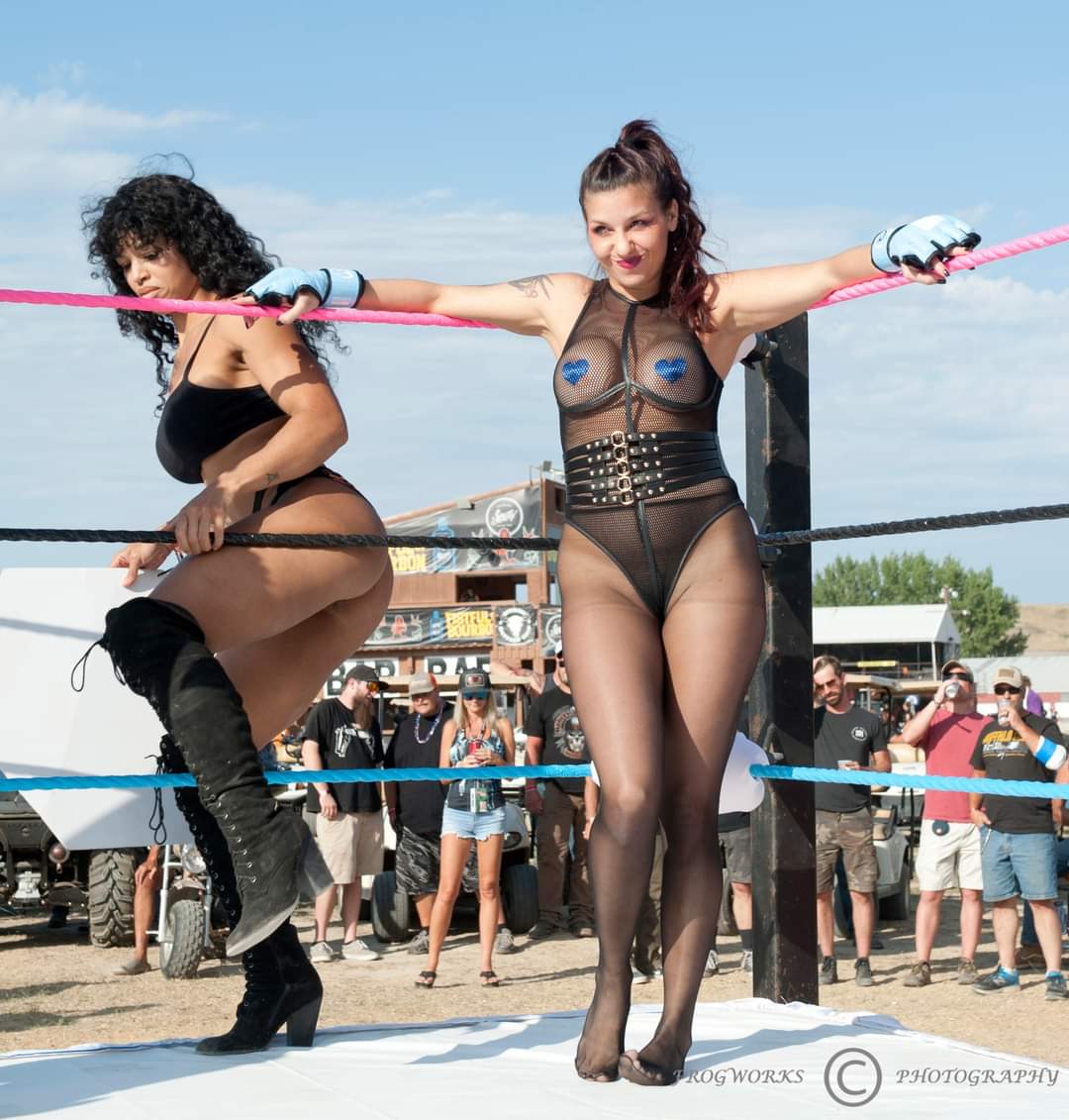 lfc_fights's tweet photo. Look for Mia 'Mayhem' Annabella to be back in action this season. She last fought at the 2021 Sturgis Motorcycle Rally, competing in all three of our events on back to back to back nights. See all three fights at https://t.co/xxLD7lyXZJ #lfc32 #LFC33 #lfc34
@MiaAnnabella83 https://t.co/PoEA61U1Oe