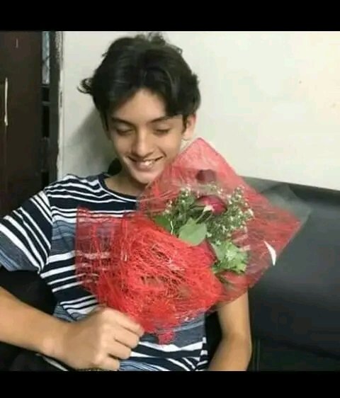MasibagAnn's tweet photo. Nakuha ko lang sa fb haahahah sorry po na bored lang ako piro abg gwapo nya pala kahit noon pa #fransethpromposal #franseth #DLCompanion https://t.co/MU0vU1n0HQ