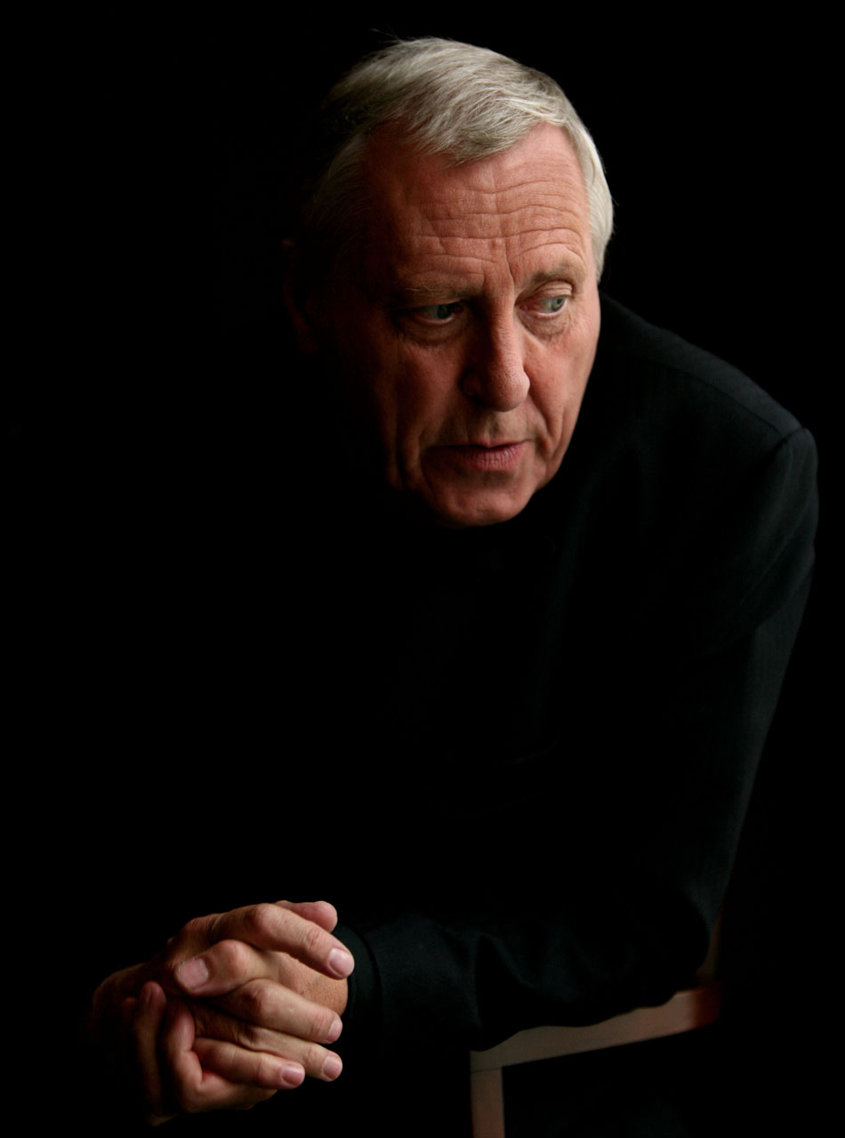 Happy 81st Birthday to highly original director/screenwriter/artist Peter Greenaway! 