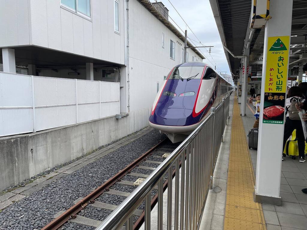 saru7853's tweet photo. 山形出張

本当なら車で下道で日光を越え南会津を越え、喜多方ラーメンor米沢牛を頂いて山形上陸したいものだが、流石に仕事なのでまた今度にします。

伊勢崎から宇都宮まで高速で一時間
群馬からだと東北方面は、あぁ何と不便だろうか‥ https://t.co/ye0aiWwaJF https://t.co/5qlp8Offd0