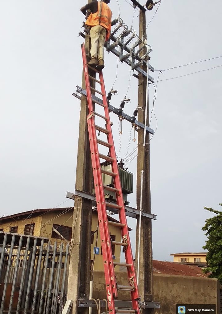 Gosslink_'s tweet photo. We are known for using only quality materials and Engineers to serve you.

We are Gosslink, we are excellent.

Call us on +2347061091602.

#Gosslink
#EletricalServices 
#QualityServices https://t.co/pYBgzKWQ3B