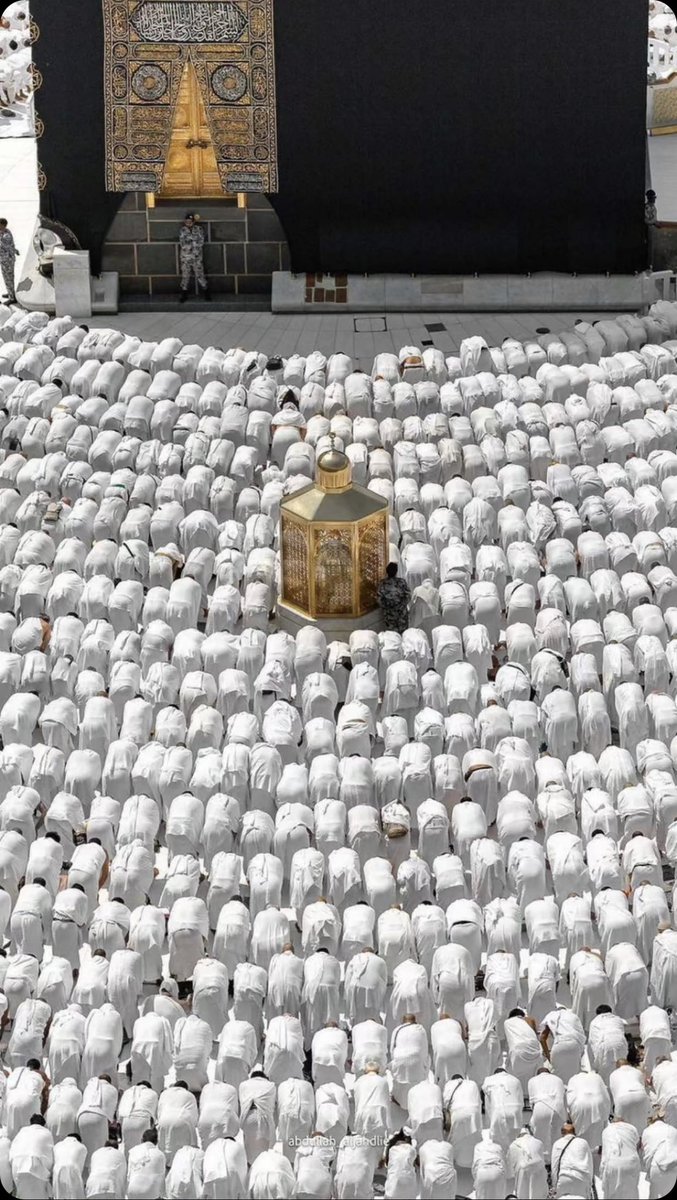 dalamiye's tweet photo. اللهُّم إن أيام رمضان تمضي سريعًا فاجعل لنا
في هذا الشهر نصيبًا
من الرحمة والمغفرة والعتق من النار .
#رمضان15🌙 https://t.co/hB67uoeEi1