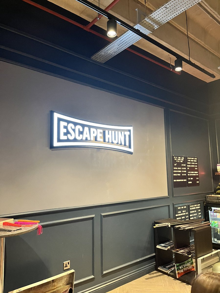 Holly Shaw tweet media