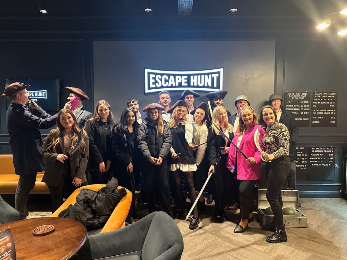 Holly Shaw tweet media