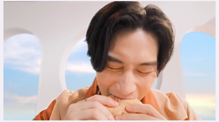bible_officiall's tweet photo. เห็นไบเบิ้ลกินได้พี่แอดก็ดีใจ 😆😆
เพราะเรามี D7 ~~~
#Summerนี้มีD7xBible
@biblesumett https://t.co/IkPSez7VT2