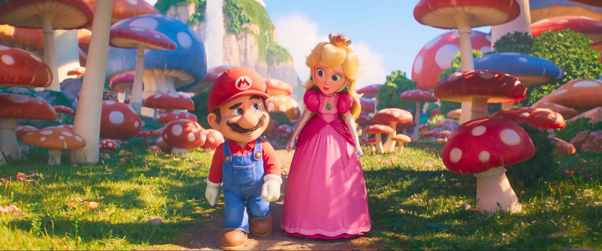 Aftasher's tweet photo. Siento muchas cosas muy bonitas por una película tan mágica como lo es #SuperMarioBrosMovie, solo la he visto en inglés pero neta las voces y actuaciones de todos los involucrados me encantaron.

Mario de Chris Pratt está padrísimo y toda la audiencia nos sentimos de alguna u otra manera en las botas del personaje 🥲 pero Donkey Kong es tan cool que no puedo creerlo, Seth Rogen genuinamente se mega mamó en darle a chango mucho de su personalidad.

Charlie Day como Luigi es súper adorable y fiel al personaje, el cariño de los dos hermanos es una de las cosas más wholesome de toda la película.  

Bowser por supuesto top, Jack Black impregna al personaje con sus mames y le queda como anillo al dedo, un villano insoportablemente chistoso y encantador.

Anya Taylor-Joy también lo hace perfecto como Peach, con todos sus gestos, su actitud, siempre OP, siempre haciendo lo que le da la gana, maravillosa. 

Keegan-Michael Key como Toad 🍄 es todo lo que esperaba y más.

Quiero hablar horas de esta película, mañana en @BRCDEvg Night vamos a platicar con todos y me emociona muchísimo.

¡Que gusto ver a todos tan contentos disfrutar una de las mejores idas al cine en mucho tiempo!