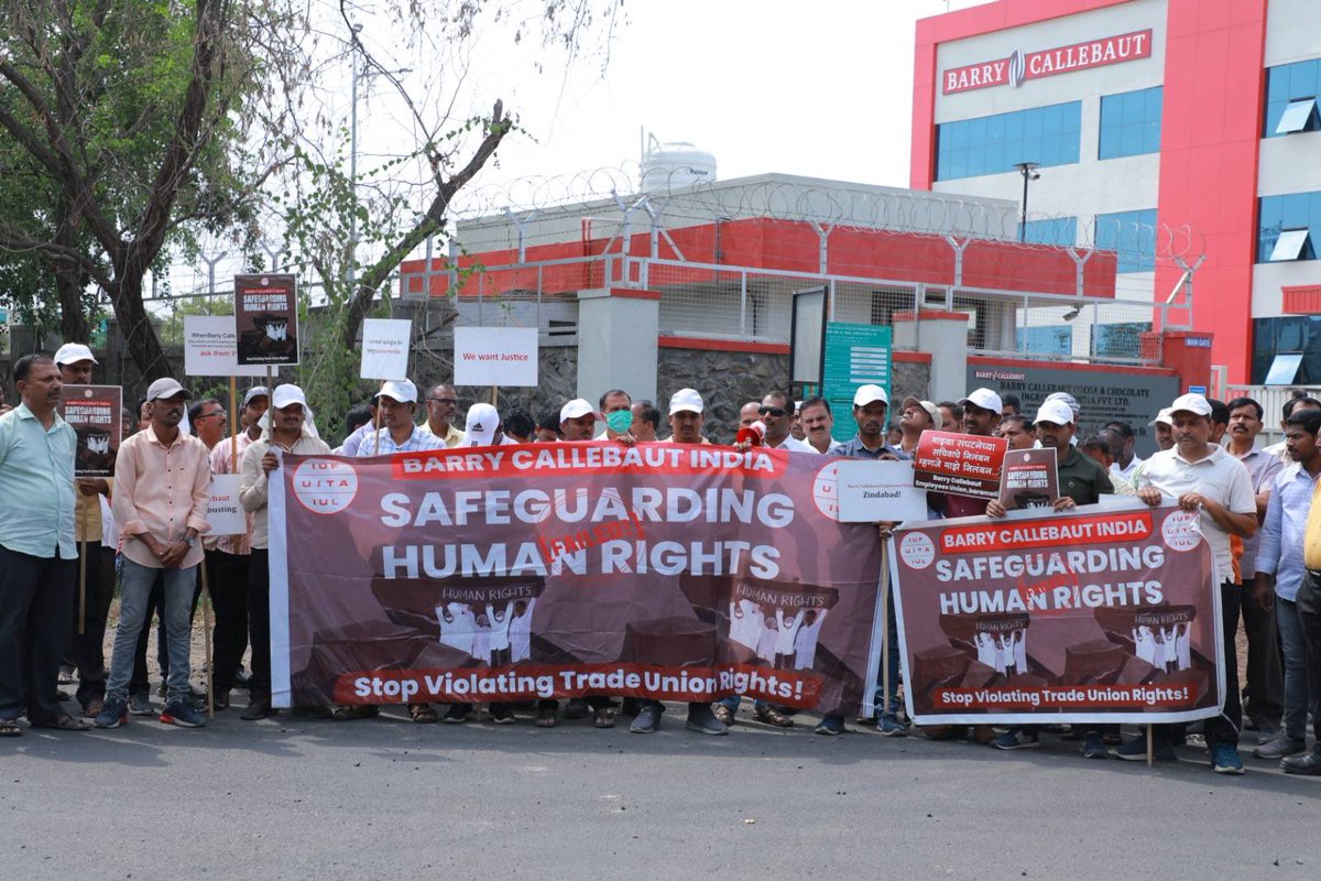 iufap's tweet photo. Union members from Schreiber Dynamix Dairies Employee Union joined in solidarity with Barry Callebaut Employees Union in their fight for union rights @BarryCallebaut Baramati. Barry Callebaut is violating right to freedom of association. #unionrights https://t.co/zHFUQj8dYI