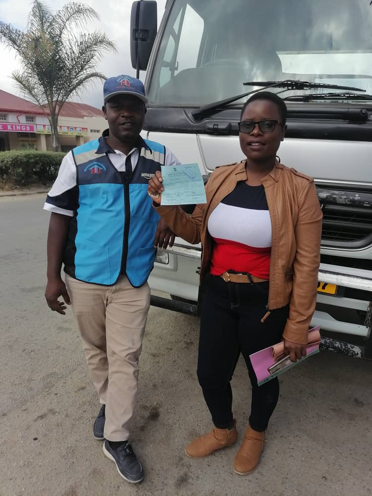 dig_maz's tweet image. Moments to shine.... Congrats
Class 4 &amp;amp; 2 driving lessons. 
We @ Room 4 First Floor, 59 Herbert Chitepo Street Mutare. Call : 0773769365/0718769365 
WhatsApp : 0785546546 
Email: helensvaledriving@gmail.com
#HelensvaleDrivingSchool #CentreOfLearning  #LuckyMazDigitalinc