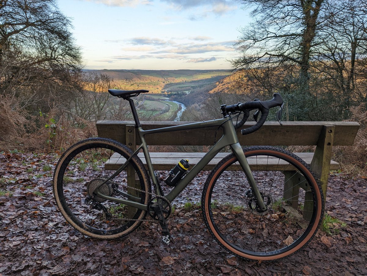 mattdowler's tweet photo. @thecyclephysio Midlands "gravel" over winter is pretty crap riding with all the mud, so great excuse to put 32mm slicks on and use a gravel bike on the road over winter. 

Then fun gravel bike for summer playtime https://t.co/Uaso7qj16f