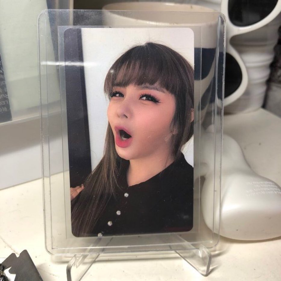 BOMIFIED_XXI's tweet photo. Help me find this PC Besties plss WTB LFS ParkBom Spring Ngangabu Photocard 

Tags
ParkBom PC Photocard Bom 2NE1 Bomshell Anecacaenelculo spring https://t.co/mx3fckDees