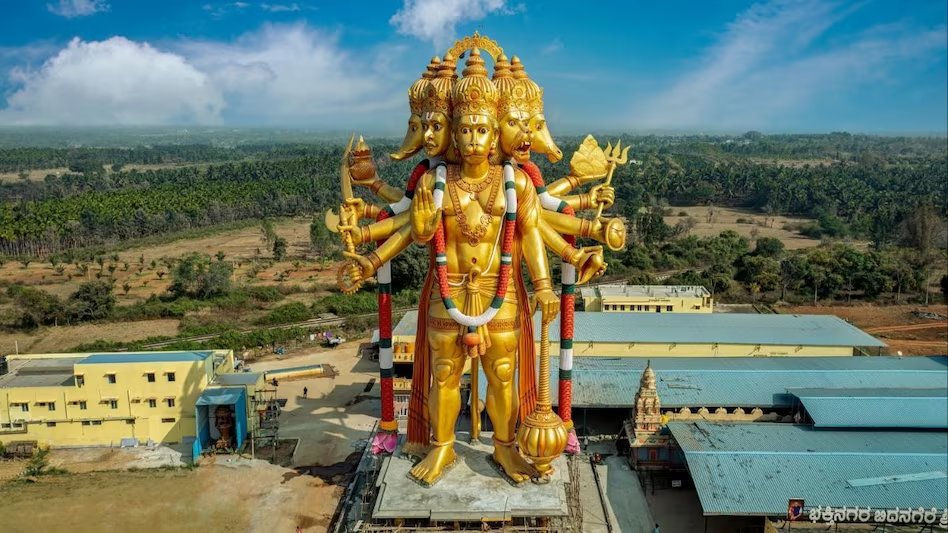 IntradayPriya's tweet photo. राम बिन अधूरे हैं हनुमान

उनके ह्रदय में बसते श्रीराम

मां अंजनी के तुम हो राजदुलारे

राम-सीता को लगते सबसे प्यारे ।। https://t.co/5H11HbcMxg