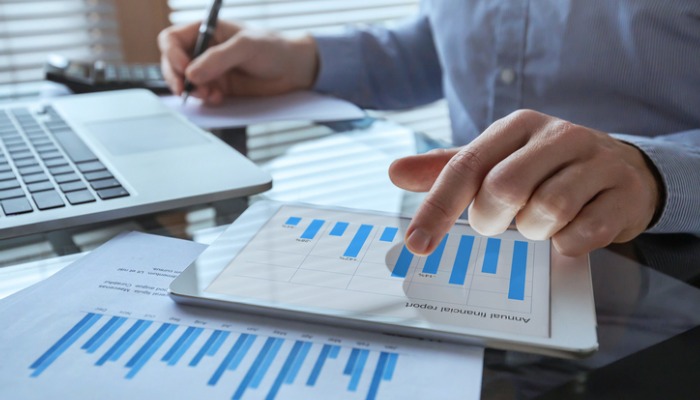 Are you ready for the pensions dashboard?

Pension dashboards that allow individuals to access their personal pension information online in a secure manner are coming.

Do you know what you need to have in place for this?  ⬇️
#Pension #Dashboard #Trustees
assureuk.co.uk/pensions-dashb…