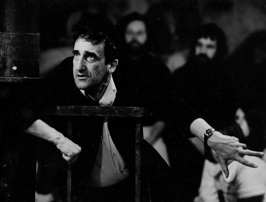 Agniesz61796740's tweet image. 6.04.1915 ur. się Tadeusz Kantor, malarz, reżyser, scenograf, grafik i teoretyk sztuki, współtwórca awangardowego teatru Cricot 2: Wielopole, Wielopole, Umarła klasa, Niech sczezną artyści, Dziś są moje urodziny. 
#BornOnThisDay #TadeuszKantor