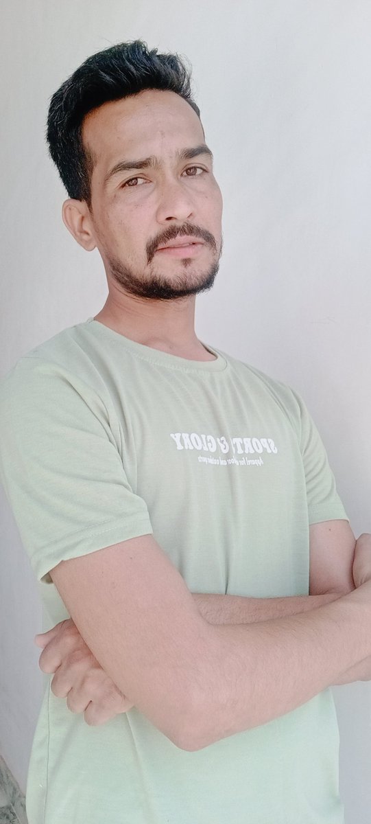 OnlyPremX_vt7's tweet photo. मेरी नर्मी को मेरी कमज़ोरी मत समझना, मै सर झुकाकर चलता हूँ तो सिर्फ खुदा के डर से !!!
#Smart_boy
My life my attitude 💕 https://t.co/MX0ExELnhu