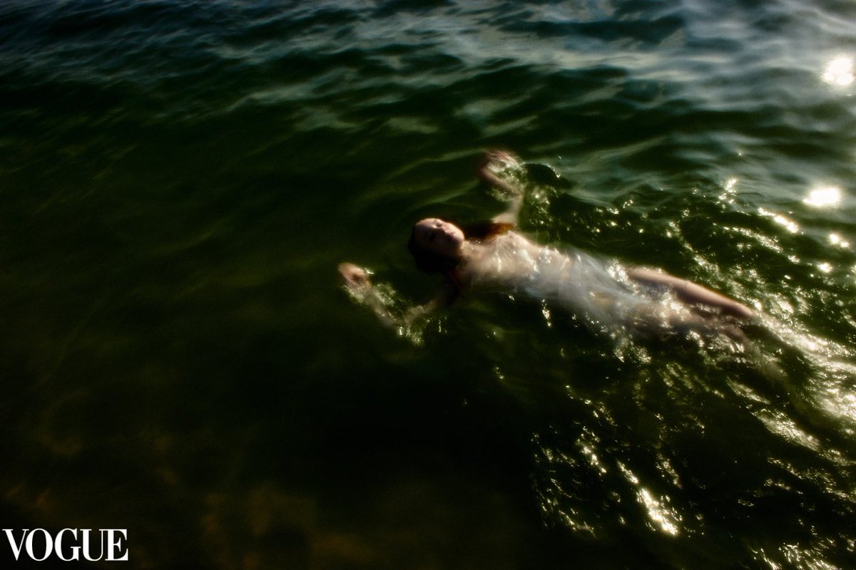 GM! New drop mermaid "Le leka" via manifold. Accepted to photo Vogue. I dream of moving to the capital - Kyiv, to grow in photography and your RT will help me realize this next month.

0.015 ETH 40\40
Link to claim and my story in thread