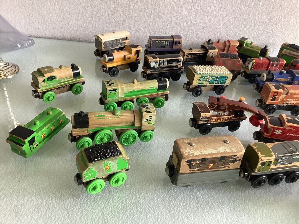 BeatUpThomasToy's tweet photo. Lots of Thomas the Train Parts for repair or to match wear, All Are Wood 
 Starting bid: $9.99 https://t.co/0UOI5TEHKh