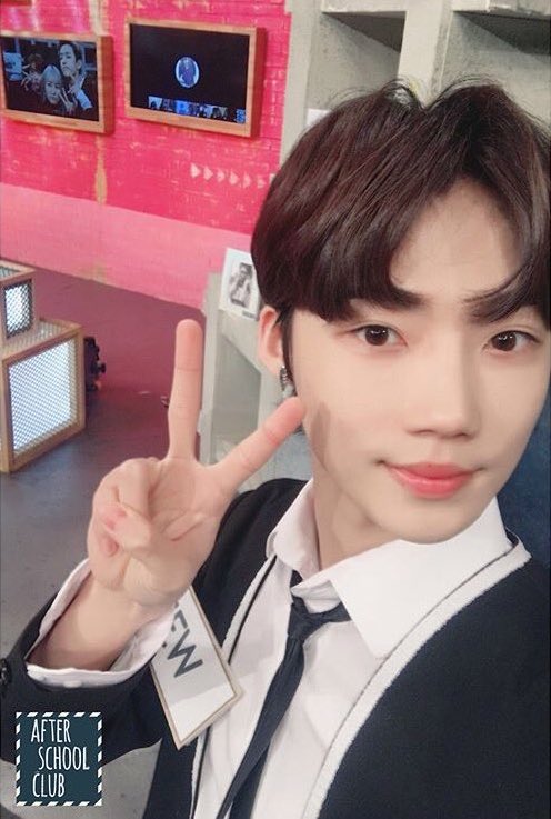 —171212 ☾ .｡:*  
 
<a href="/WE_THE_BOYZ/">THE BOYZ (더보이즈)</a> #뉴 #최찬희 #CHANHEE #NewShot
