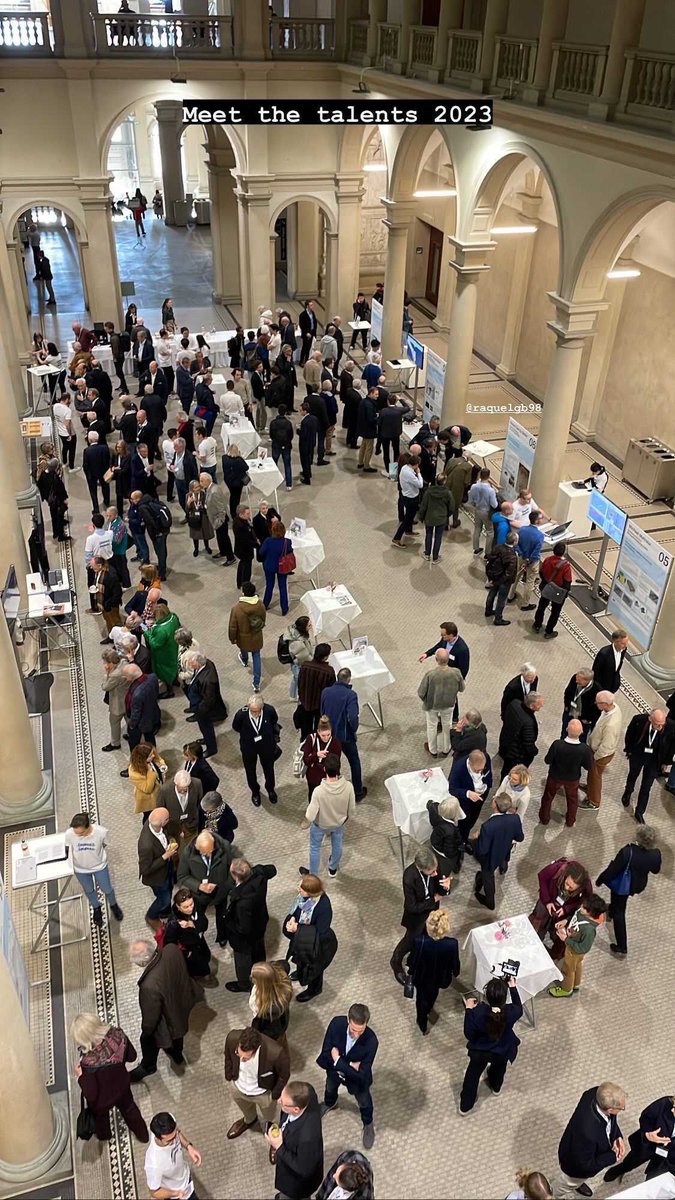 AndreasAtETH's tweet photo. At the Meet the Talent event of the @ETHFoundation1 (https://t.co/jQW6APWN5p) @RGarciaBelles presented her work as an @ETH_en ESOP scholar on #Quantum Computing with Superconducting Circuits at our lab @qudev @ETH_physics @ETHQuantumCntr.
Thanks to all donors for their support! https://t.co/XC6D6Vrj1i