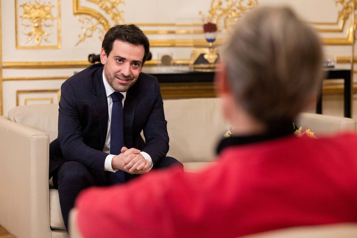 Élisabeth BORNE tweet media
