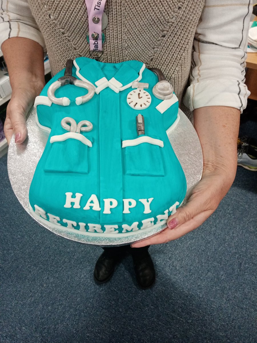TVteamDerriford's tweet photo. This week we said goodbye to Julie who is retiring. Julie has worked for UHP for over 30 years. She's been with TV for 3 months but before that spent years on Shaugh ward. Some of the team came down to help celebrate. #1bigteam @punc13zoe @sue_timminsNHS @UHP_NHS @Nickymetty https://t.co/S2lpzq62Jx