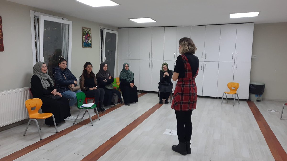 Veli Akademikeri kapsamında bu ay 'Özel Eğitimde Günlük Yaşam ve Özbakım Becerilerini Nasıl Desteklerim' konusu ele alındı. Eğitimcimiz Sn. Neşe Aydın Doğan' a destekleri için teşekkür ederiz.