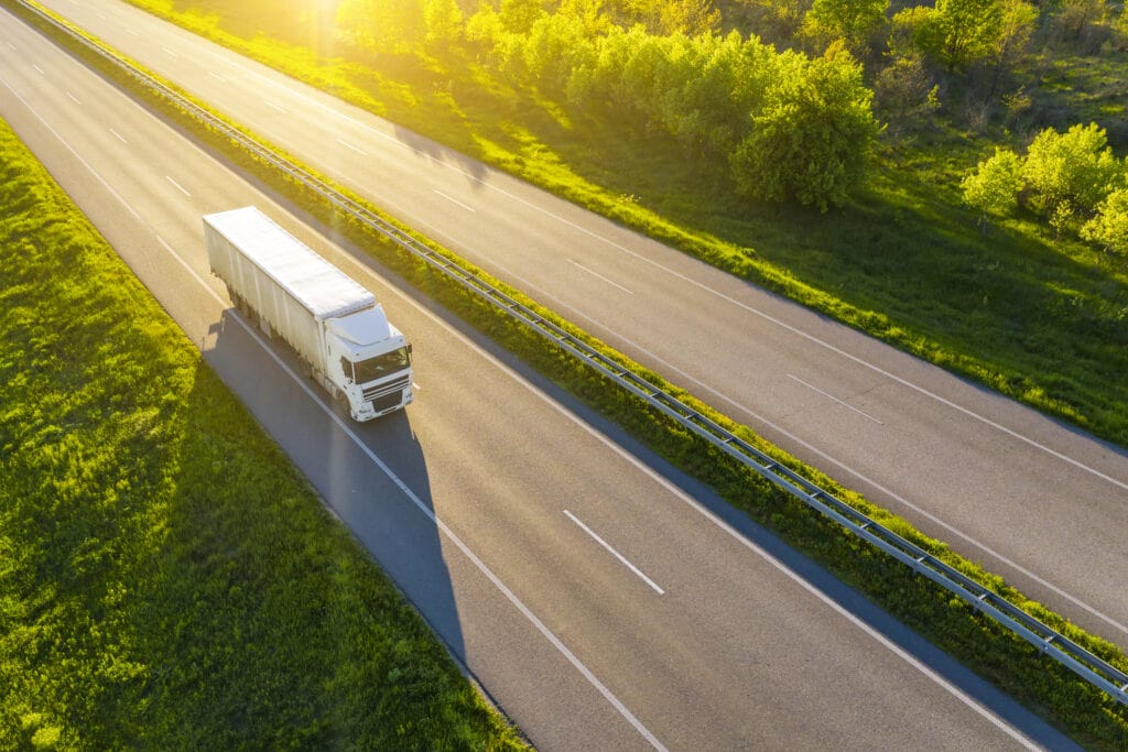 GoodtoBetter_'s tweet photo. 📣  🇪🇺  A new  @SEIresearch's report shows that, by strengthening Green Public Procurement practices for the construction and road #transport sectors, the #EU can significantly cut their #climate impact.  ✋ 🌍  

Read the article here: https://t.co/WCjPxCdnVY

#positivenews https://t.co/eJ5Yj1MHa6
