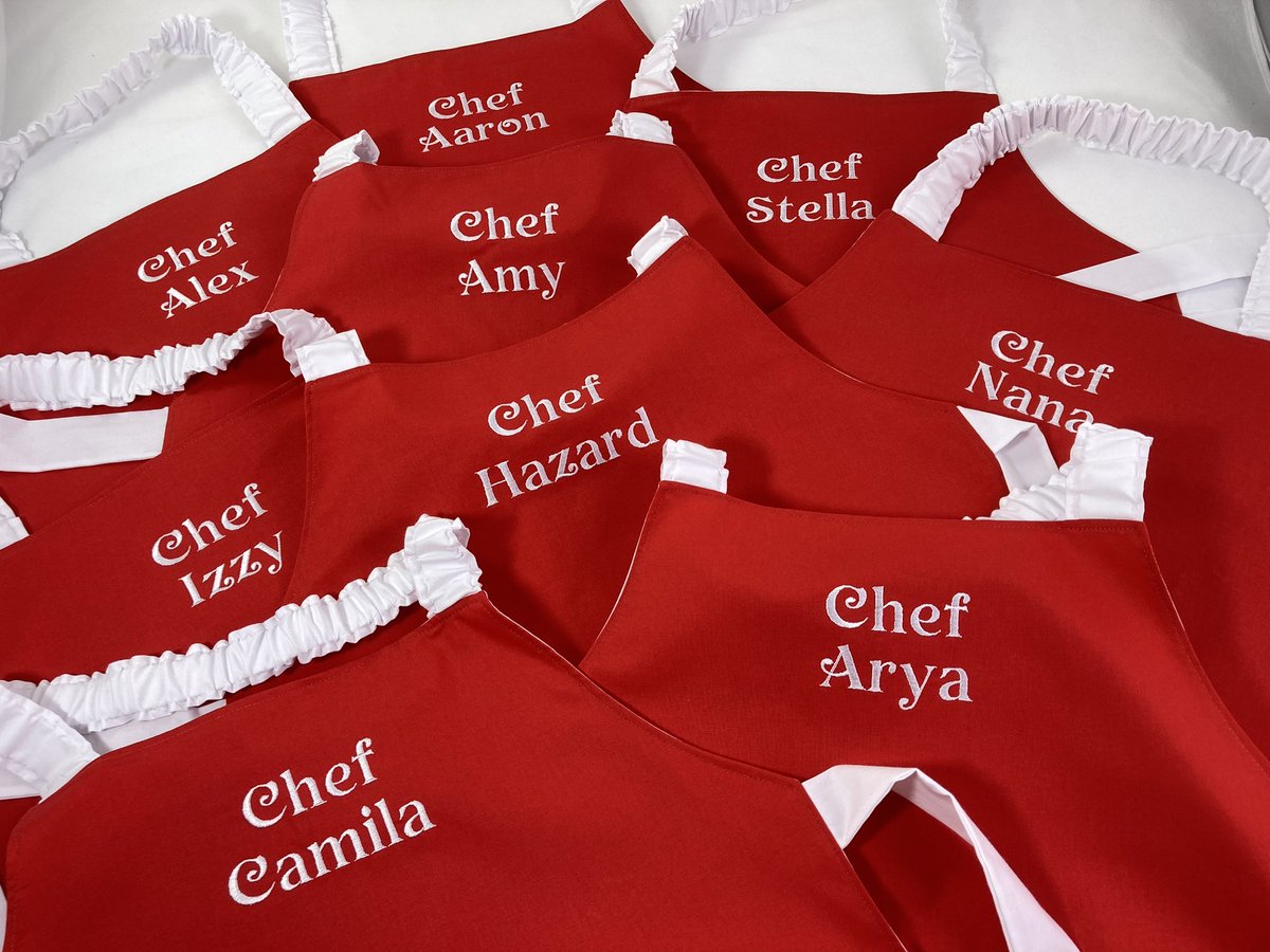 Personalised aprons for the #starbaker in your house! 
See more at Babahoot.com

#EarlyBiz #etsysellersofinstagram #EtsySeller #etsy #Handmade #shopsmall #smallbiz #WorkFromHome #UKsales