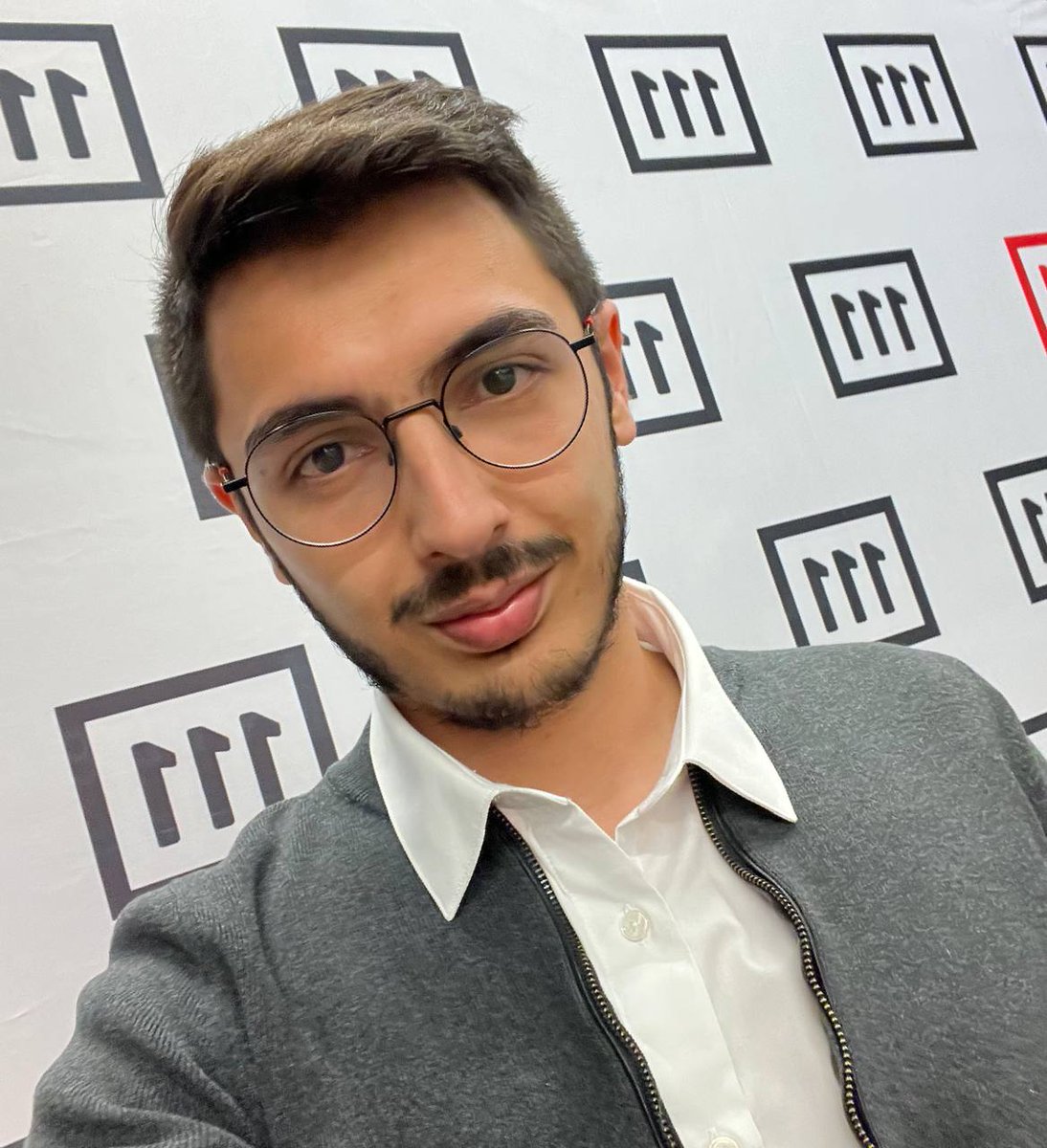 NarfexGlobal's tweet photo. 🚀 Meet Narfex CEO @GhairatYusuf ! A lifelong innovator, he's leading the way for secure P2P fiat-to-crypto exchanges using smart contract-based protocols. Curious to learn more? Stay tuned for our upcoming AMA session thread! 🔥
Read thread 1/5
#Narfex #crypto #blockchain #AMA https://t.co/XnpCrBn3AY
