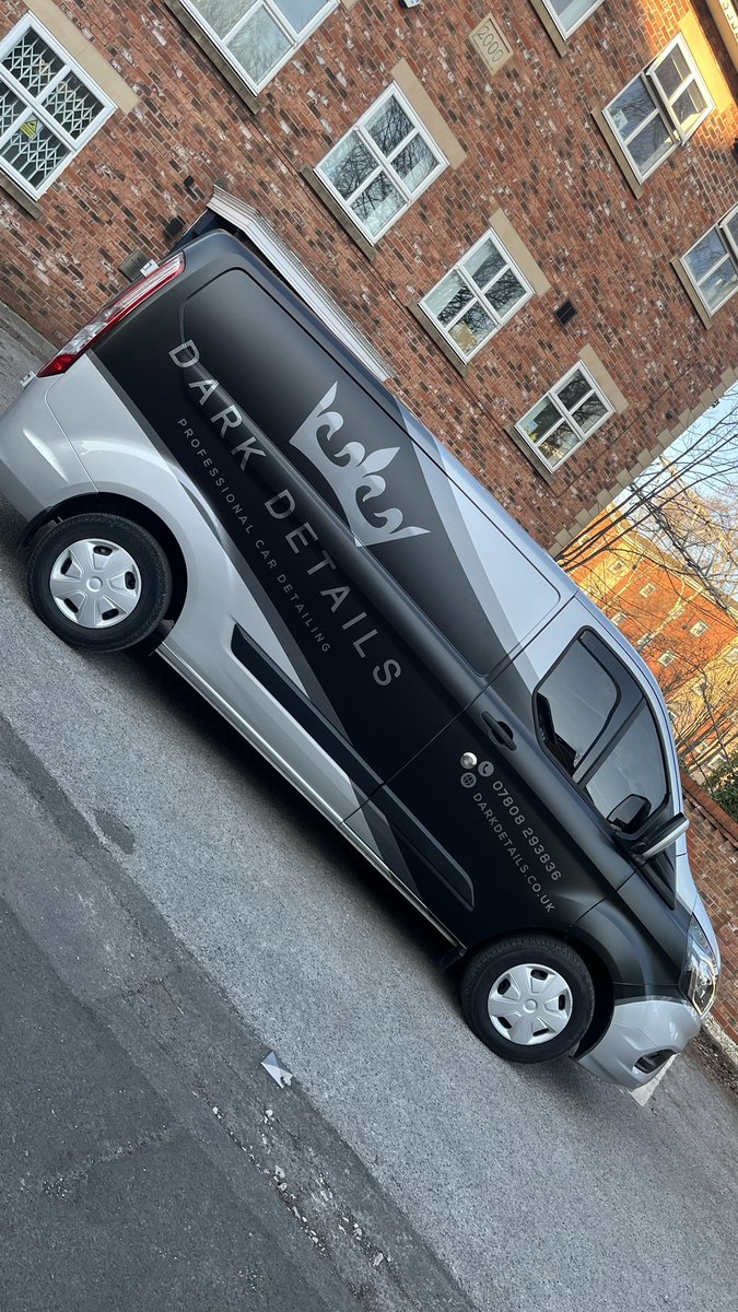 DarkDetails_'s tweet photo. New van looking mega with our new brand. Thanks to Dpl Graphics https://t.co/VmpubEfz7b