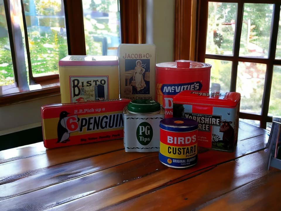 lula_roxs's tweet photo. Excited to share the latest addition to my #etsy shop: Vintage Tins, Retro Tins, Kitchen Decor, Storage Tins, Vintage Style, Vintage Kitchen, Food Tins, Vintage Storage, Gifts for Vintage Lovers https://t.co/4eyfp87AFq #metal #vintagetins #retrotins #kitchendecor https://t.co/YK8AkKHqT3
